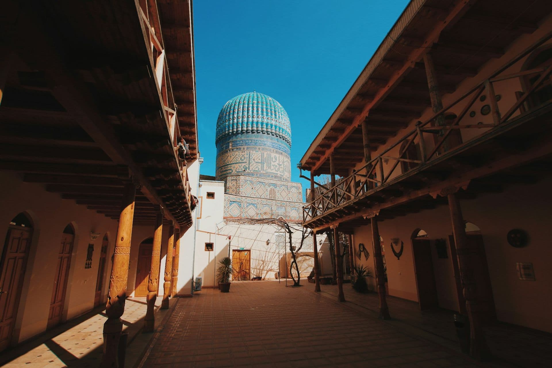 Mehmonxona bron qilish